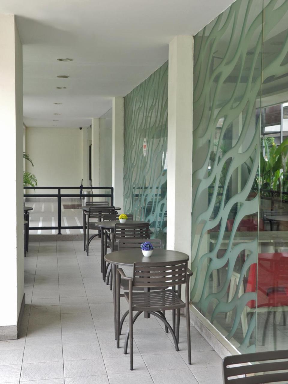 D'Primahotel Itc Mangga Dua Jakarta Exterior foto
